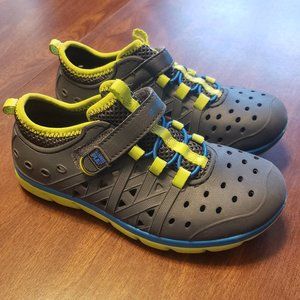 Stride Rite Little Boys Made2Play Phibian shoes 12